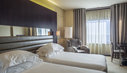 Executive Twin High Floor