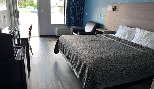 Room, 1 King Bed, Non Smoking