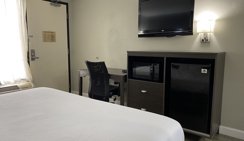 Room, 1 King Bed, Accessible, Non Smoking (Mobility)