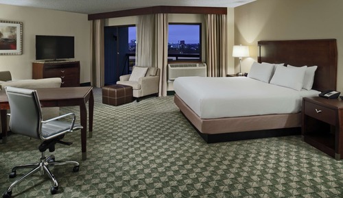 Junior Suite, 1 King Bed, Non Smoking, Balcony