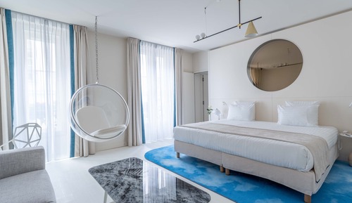Superior Connecting Room, 2 bedrooms - Free soft minibar, courtesy tray, Chromecast, digital press