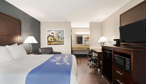 Room, 1 Queen Bed, Smoking