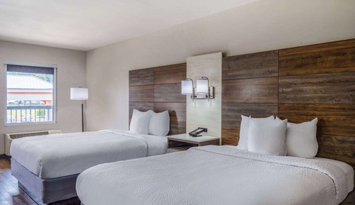 Room, 2 Queen Beds, Non Smoking