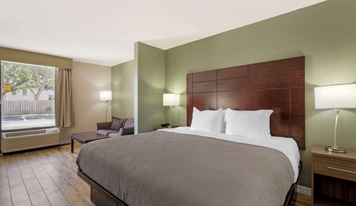 Standard Room, 1 King Bed, Non Smoking