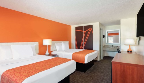 Room, 2 Queen Beds, Non Smoking (Second Floor)