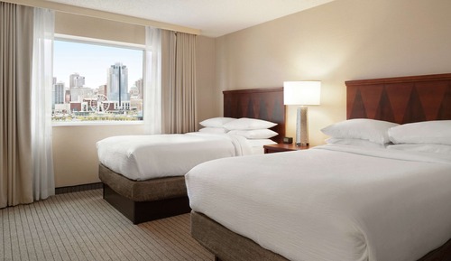 Suite, 2 Bedroom, 1 King/2 Double Bed, Non Smoking, River View