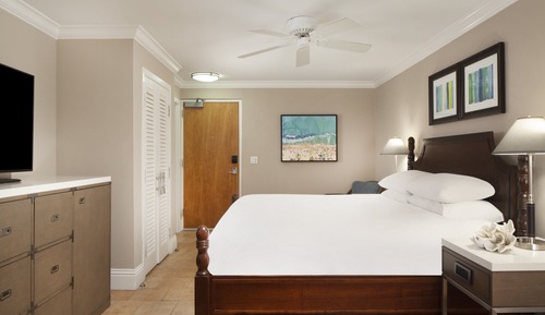 Room, 1 King Bed (Lanai)