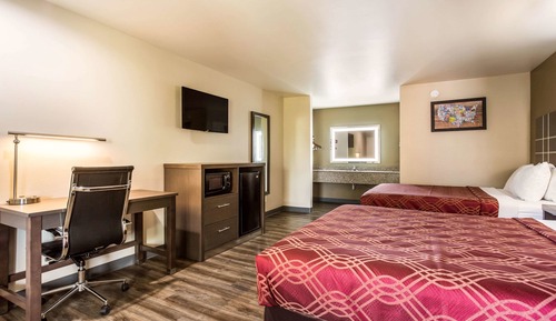 Room, 2 Queen Beds, Non Smoking (Handicap)