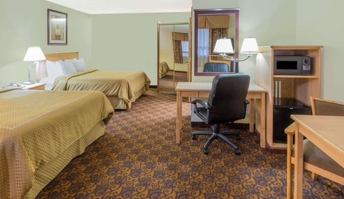 Room, 2 Queen Beds, Accessible, Non Smoking (Mobility Pet-Friendly)