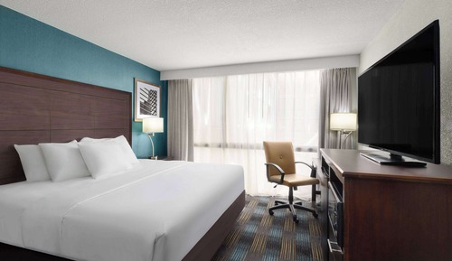 Room, 2 Queen Beds, Non Smoking
