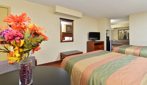 Room, 2 Queen Beds, Accessible, Non Smoking