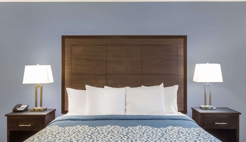 Standard Room, 1 King Bed