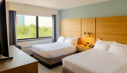 Deluxe Room, 2 Queen Beds, Non Smoking