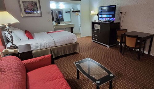 Deluxe Room, 1 Queen Bed, Non Smoking