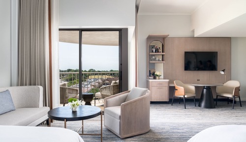 Room, 2 Queen Beds, Non Smoking, Golf View (Corner, Balcony)