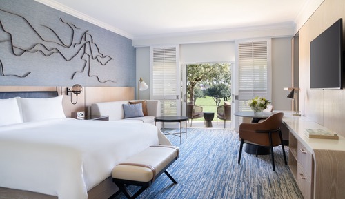 Double Room, 1 King Bed, Balcony, Golf View (Mobility Accessible, Roll-in Shower)