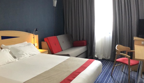 Standard Room, 1 Queen Bed with Sofa bed