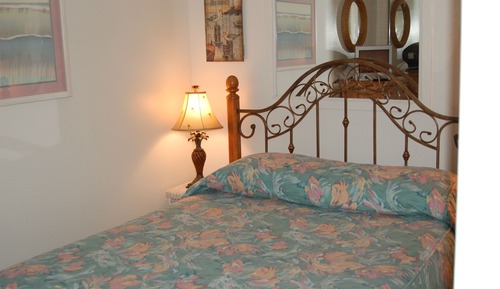 1 Bedroom Condo