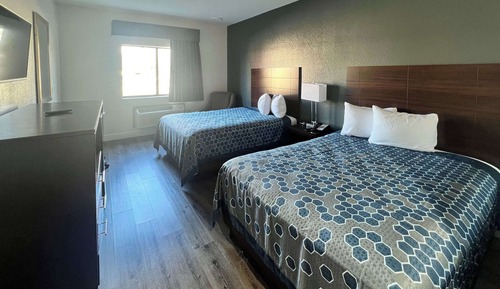Standard Room, 2 Queen Beds, Non Smoking