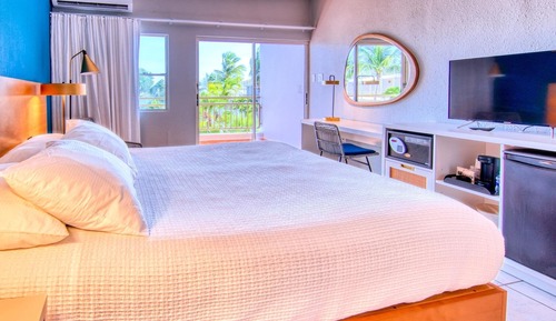 Deluxe Single Room