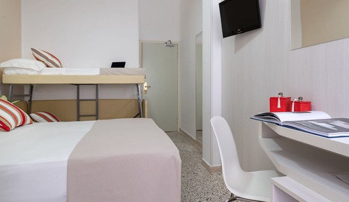 Comfort Quadruple Room