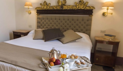Executive Suite - Split Level