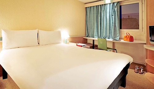 Room, Multiple Beds