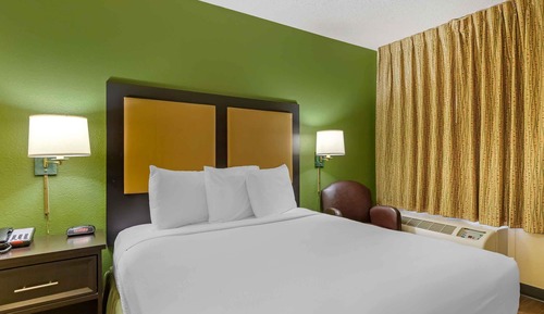 Studio, 1 Queen Bed, Non Smoking