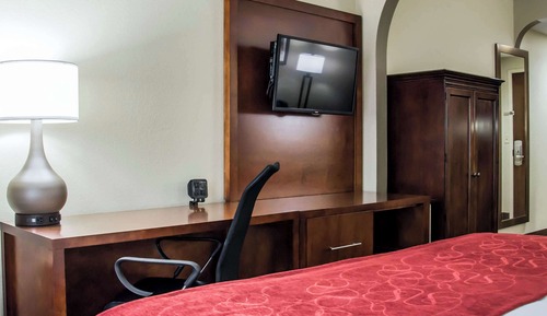 Suite, 1 King Bed, Accessible, Non Smoking