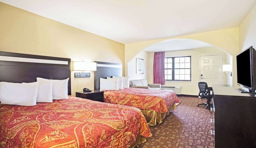 Double Room, 2 Double Beds