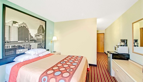 Standard Room, 1 King Bed