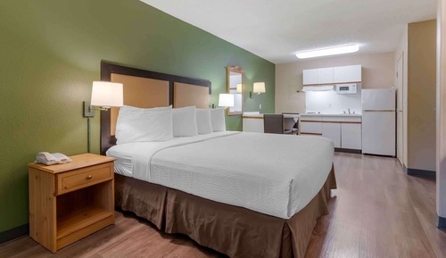 Deluxe Studio, 1 King Bed with Sofa bed, Non Smoking