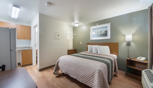 Standard Studio, 1 Queen Bed, Non Smoking