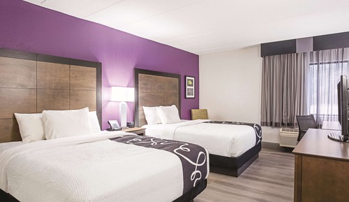 Room, 2 Queen Beds, Non Smoking