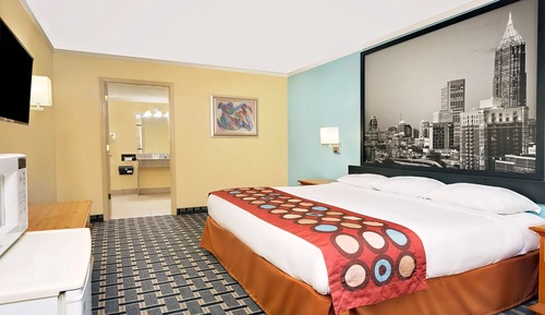 Room, 1 King Bed, Smoking