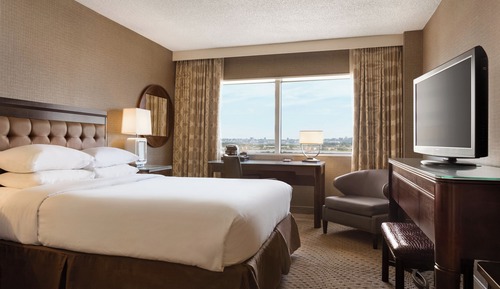 Room, 1 King Bed, Accessible, Bathtub