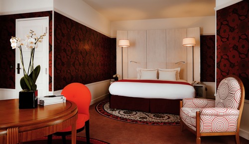 Junior Suite, 1 King Bed, View (Republic Square view)