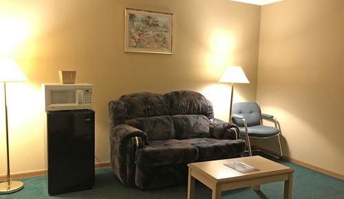 Suite, 1 King Bed, Smoking
