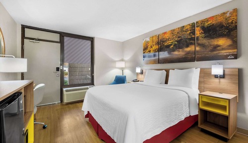 Room, 1 Queen Bed, Non Smoking