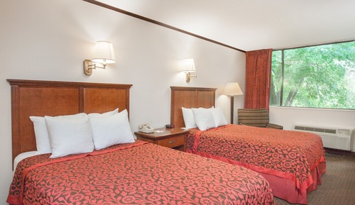 2 Double Beds - Smoking