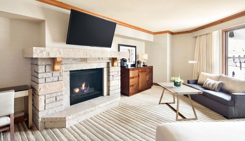 Junior Suite, 1 King Bed (Park, Fireplace)
