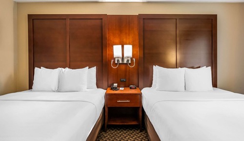 Standard Room, 2 Queen Beds, Non Smoking