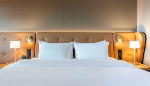 Superior Room, Lake View