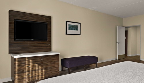 Deluxe Studio Suite, 1 King Bed, Non Smoking