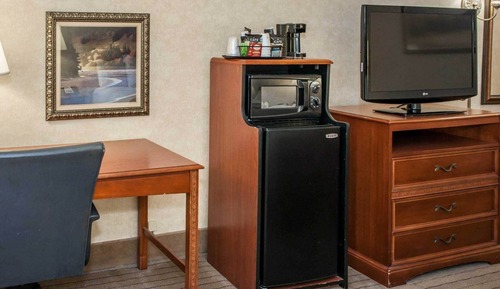 Standard Room, 2 Queen Beds, Non Smoking