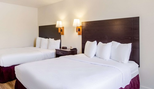 Room, 2 Queen Beds, Non Smoking, Kitchenette