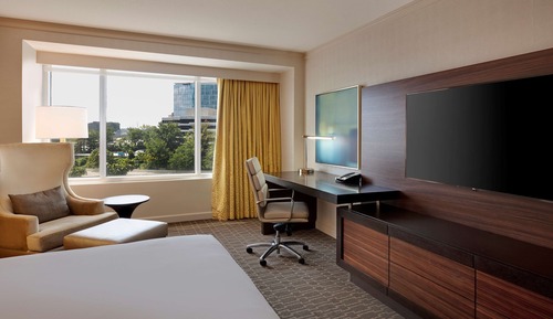 Room, 1 King Bed, Accessible (Mobility/Hearing, Fitness)