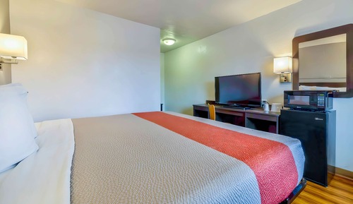 Standard Room, 1 Queen Bed, Non Smoking