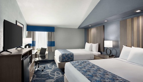 Room, 2 Queen Beds, Accessible, Non Smoking