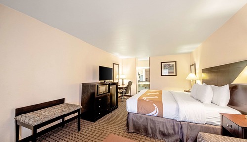 Standard Room, 1 King Bed, Non Smoking